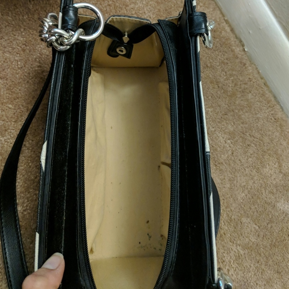 Purse - Picture 3 of 4